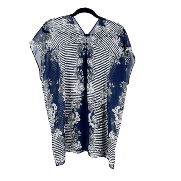 Cabi Size Medium Sheer Floral Print Yacht Blouse Top Navy Blue 5024 V-Neck - Picture 2 of 4